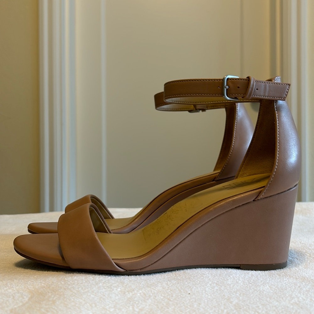 Naturalized Vera Wedge Sandal